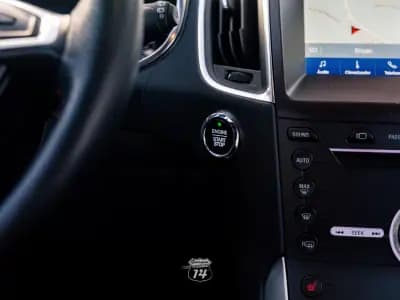 Vendo Ford S-Max 2022 - 34990 EUR, 176600 km - AUTO.MOTO.pt