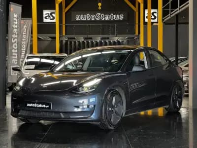Vendo Tesla Model 3 2022 - 29990 EUR, 125900 km - AUTO.MOTO.pt