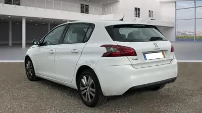 Sell Peugeot 308 2019 - 13999 EUR, 75015 km - AUTO.MOTO.pt