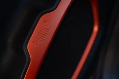 Vendo Jeep Renegade 2020 - 27500 EUR, 24000 km - AUTO.MOTO.pt