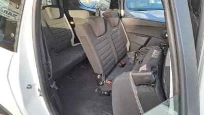 Vendo Dacia Lodgy 2021 - 15900 EUR, 130712 km - AUTO.MOTO.pt