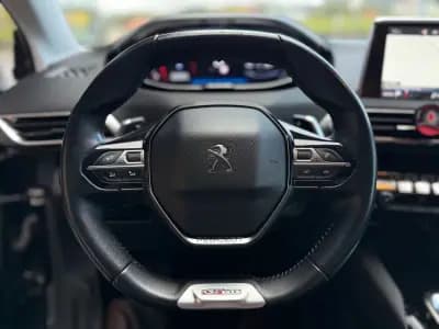 Vendo Peugeot 5008 2020 - 19990 EUR, 166000 km - AUTO.MOTO.pt