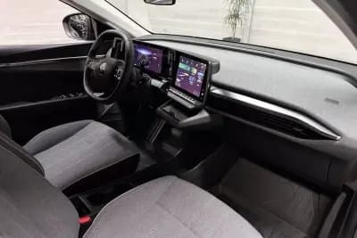 Vendo Renault Mégane E-Tech 2023 - 20950 EUR, 72823 km - AUTO.MOTO.pt