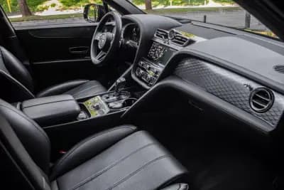 Sell Bentley Bentayga 2022 - 230000 EUR, 70942 km - AUTO.MOTO.pt