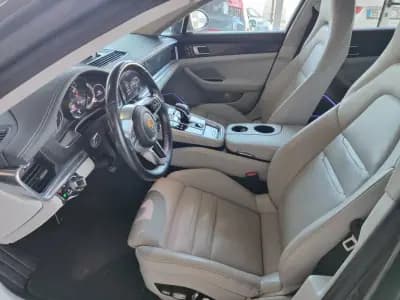 Sell Porsche Panamera 2017 - 67750 EUR, 99900 km - AUTO.MOTO.pt