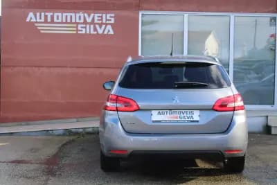 Vendo Peugeot 308 SW 2019 - 11990 EUR, 176000 km - AUTO.MOTO.pt