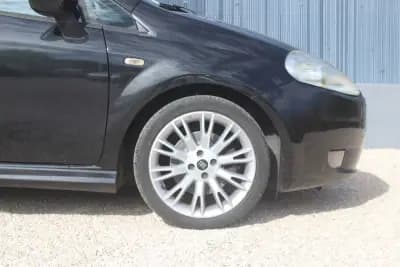 Sell Fiat Grande Punto 2008 - 5900 EUR, 153000 km - AUTO.MOTO.pt