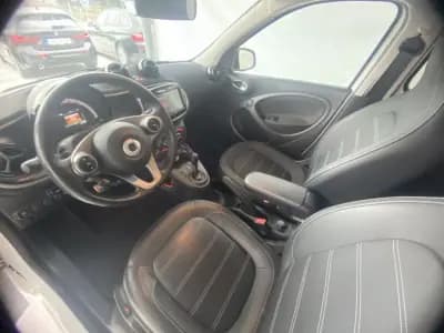 Vendo Smart ForFour 2019 - 12490 EUR, 41490 km - AUTO.MOTO.pt