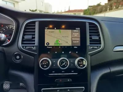 Vendo Renault Mégane 2022 - 14990 EUR, 112100 km - AUTO.MOTO.pt