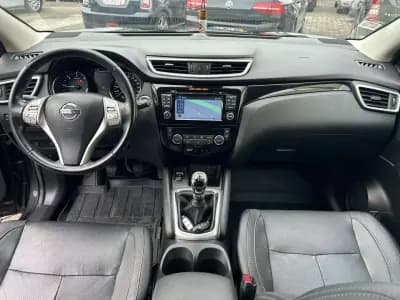 Vendo Nissan Qashqai 2016 - 15750 EUR, 179000 km - AUTO.MOTO.pt