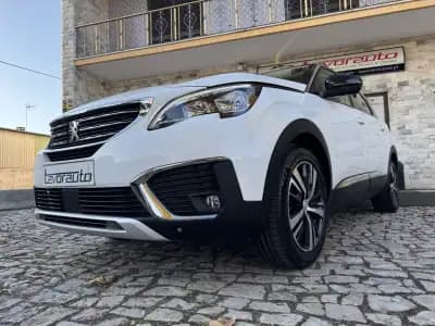 Vendo Peugeot 5008 2018 - 20500 EUR, 137000 km - AUTO.MOTO.pt