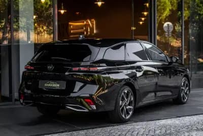 Vendo Peugeot 308 SW 2023 - 23790 EUR, 59725 km - AUTO.MOTO.pt