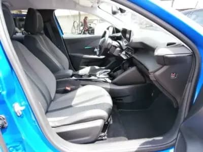 Sell Peugeot e-208 2021 - 18000 EUR, 85265 km - AUTO.MOTO.pt