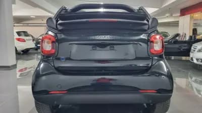 Vendo Smart Fortwo Cabrio 2021 - 13990 EUR, 59000 km - AUTO.MOTO.pt