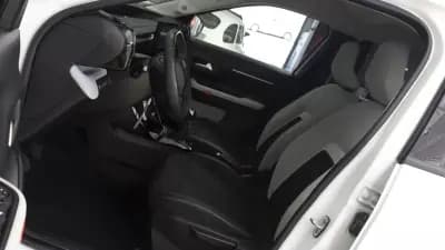 Vendo Citroën C3 2025 - 18350 EUR, 24000 km - AUTO.MOTO.pt