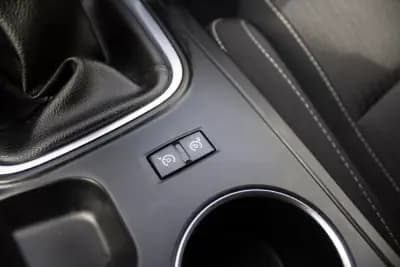 Sell Renault Mégane Sport Tourer 2019 - 10780 EUR, 224000 km - AUTO.MOTO.pt