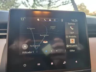 Vendo Renault Clio 2023 - 19990 EUR, 21500 km - AUTO.MOTO.pt