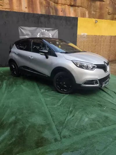 Sell Renault Captur 2015 - 10400 EUR, 180000 km - AUTO.MOTO.pt