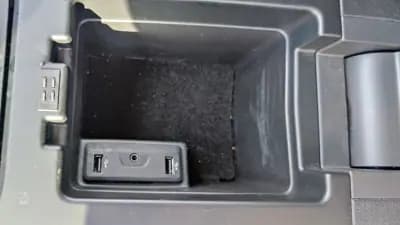 Vendo Renault Scénic 2017 - 12990 EUR, 172302 km - AUTO.MOTO.pt