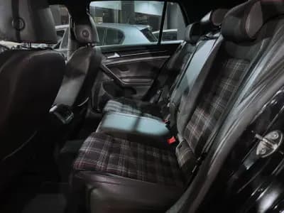 Vendo Volkswagen Golf 2015 - 22990 EUR, 173306 km - AUTO.MOTO.pt