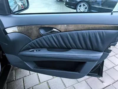 Sell Mercedes-Benz E 220 2005 - 10950 EUR, 175000 km - AUTO.MOTO.pt