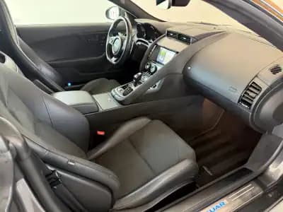 Vendo Jaguar F-Type 2018 - 46000 EUR, 64200 km - AUTO.MOTO.pt