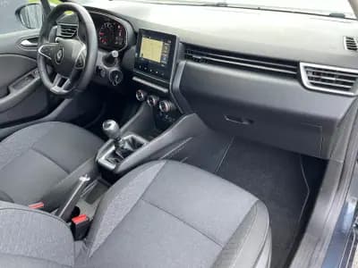 Sell Renault Clio 2020 - 13900 EUR, 42000 km - AUTO.MOTO.pt