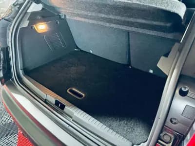 Sell Renault Captur 2016 - 11990 EUR, 114588 km - AUTO.MOTO.pt