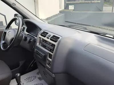 Sell Toyota HiAce 2010 - 12500 EUR, 331380 km - AUTO.MOTO.pt