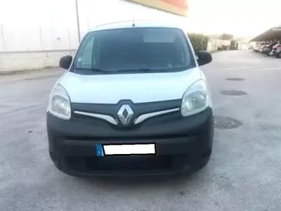 Vendo Renault Kangoo 2019 - 8450 EUR, 180000 km - AUTO.MOTO.pt