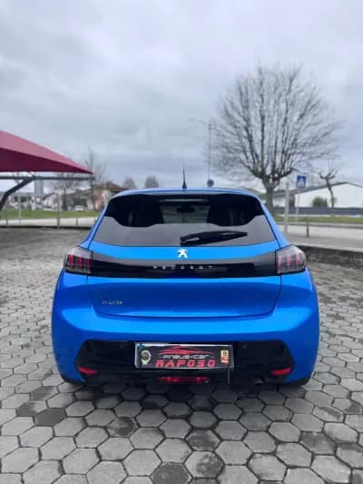 Sell Peugeot 208 2021 - 15500 EUR, 71335 km - AUTO.MOTO.pt