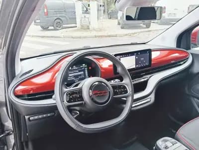 Vendo Fiat 500e 2023 - 14490 EUR, 30020 km - AUTO.MOTO.pt