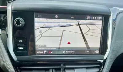 Vendo Peugeot 2008 2018 - 13490 EUR, 131632 km - AUTO.MOTO.pt