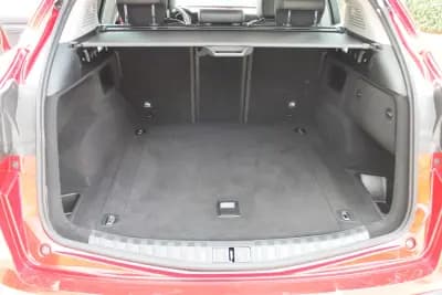 Vendo Alfa Romeo Stelvio 2018 - 28900 EUR, 73000 km - AUTO.MOTO.pt