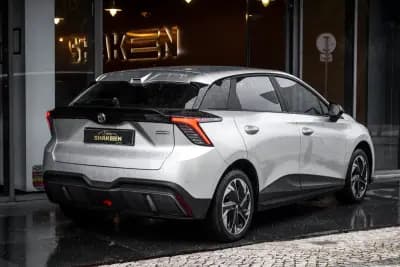 Sell MG MG4 2023 - 19450 EUR, 19778 km - AUTO.MOTO.pt