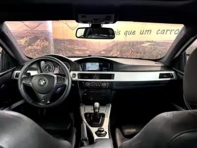 Vendo BMW 320 2007 - 12900 EUR, 245795 km - AUTO.MOTO.pt