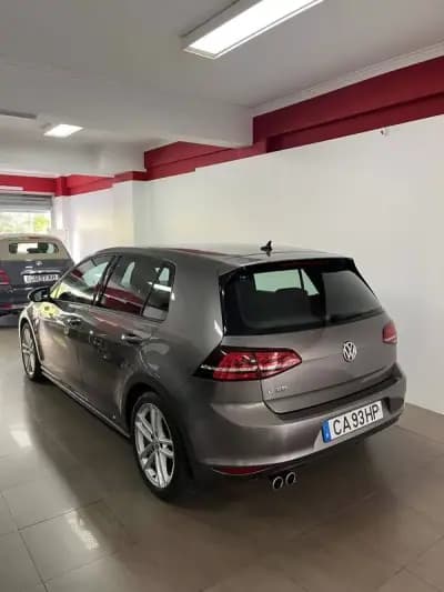 Vendo Volkswagen Golf 2015 - 18900 EUR, 147980 km - AUTO.MOTO.pt
