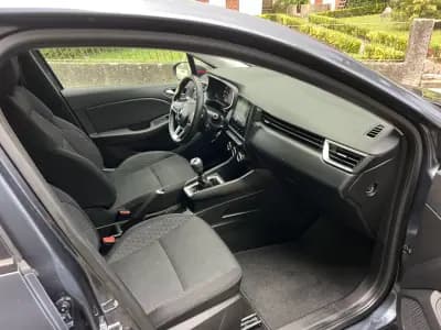 Vendo Renault Clio 2020 - 13900 EUR, 87000 km - AUTO.MOTO.pt