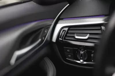 Sell BMW 520 2020 - 33900 EUR, 132497 km - AUTO.MOTO.pt