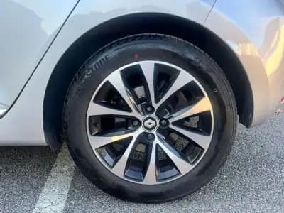 Sell Renault Clio 2023 - 14500 EUR, 80483 km - AUTO.MOTO.pt