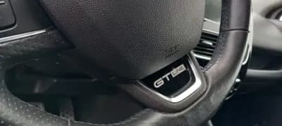 Vendo Renault Clio 2017 - 13500 EUR, 140820 km - AUTO.MOTO.pt