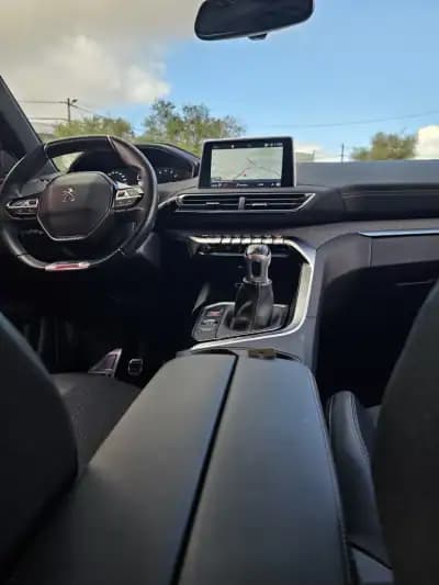 Vendo Peugeot 3008 2019 - 19600 EUR, 84500 km - AUTO.MOTO.pt