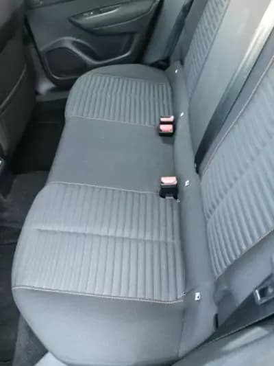 Vendo Peugeot e-2008 2021 - 27500 EUR, 28550 km - AUTO.MOTO.pt