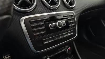 Sell Mercedes-Benz A 180 2013 - 16990 EUR, 236779 km - AUTO.MOTO.pt