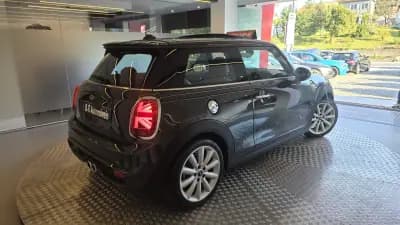 Sell MINI 2019 - 25500 EUR, 96321 km - AUTO.MOTO.pt