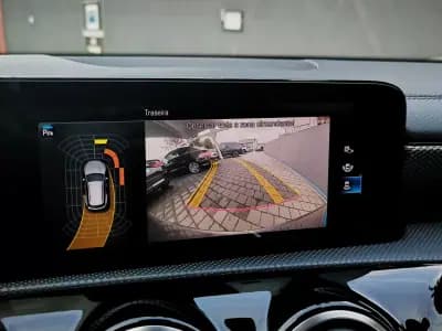 Vendo Mercedes-Benz CLA 180 2020 - 20950 EUR, 265000 km - AUTO.MOTO.pt