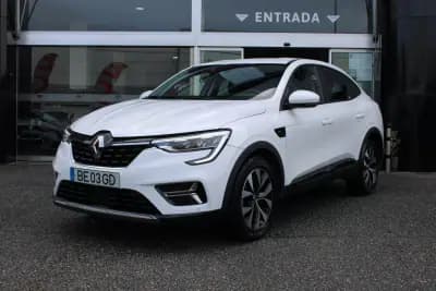 Vendo Renault Arkana 2022 - 22900 EUR, 19627 km - AUTO.MOTO.pt