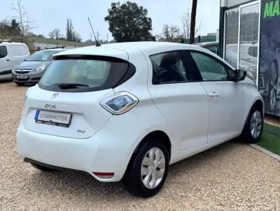 Vendo Renault Zoe 2018 - 10780 EUR, 52260 km - AUTO.MOTO.pt
