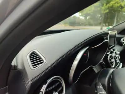 Vendo Mercedes-Benz C 200 2015 - 18500 EUR, 189557 km - AUTO.MOTO.pt