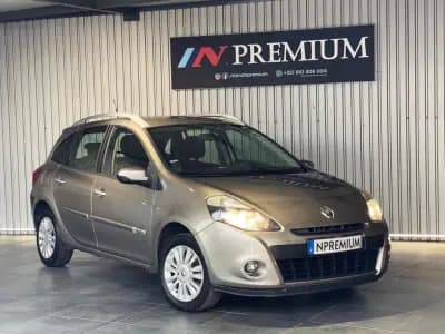 Vendo Renault Clio Break 2012 - 6500 EUR, 190800 km - AUTO.MOTO.pt